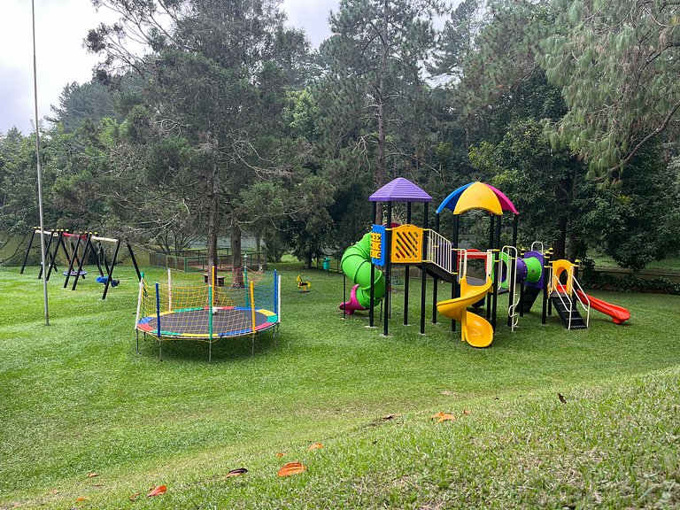 Cond. Fechado 50min de SP - muita área verde.