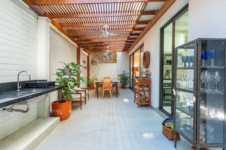 Camburi, 5Q, 100m da praia, triplex alto padrão