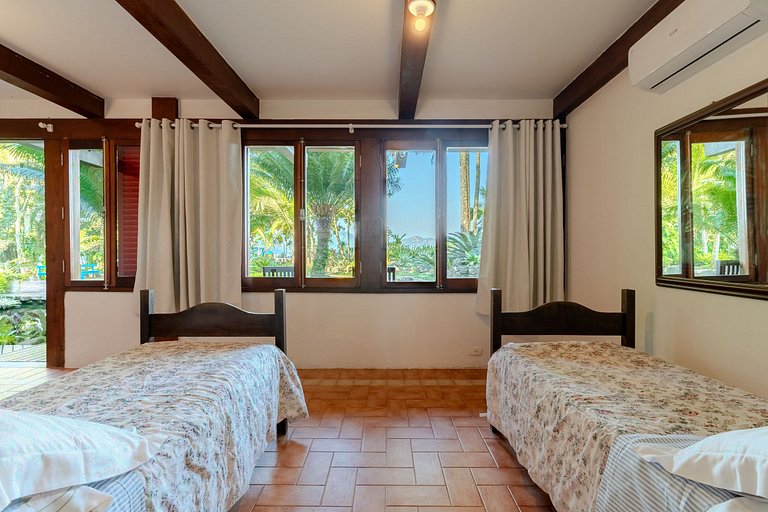 Paraiso Praia Particular - pé na areia