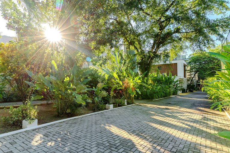 Camburi, 5Q, 100m da praia, triplex alto padrão