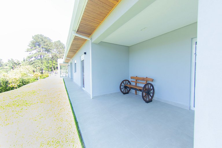 Piscina aquecida - cond. seguro com muito verde