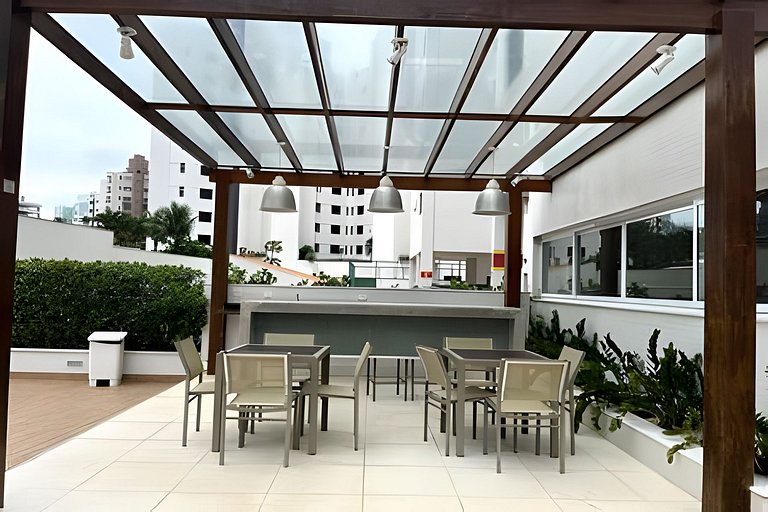 Condomínio completo 250m da praia