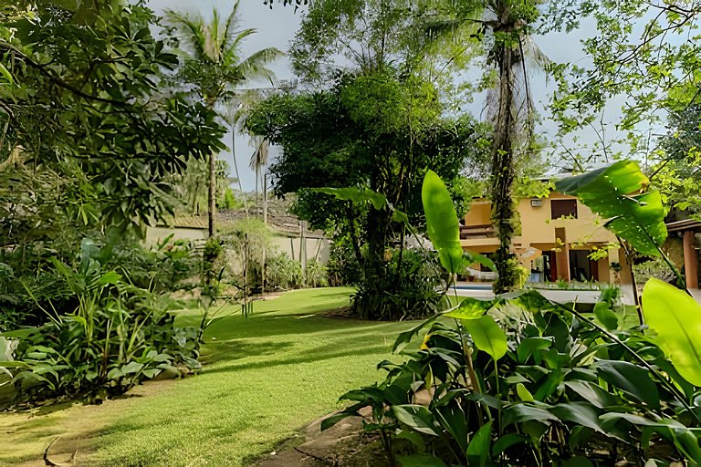 Espaço e natureza em cond. fechado