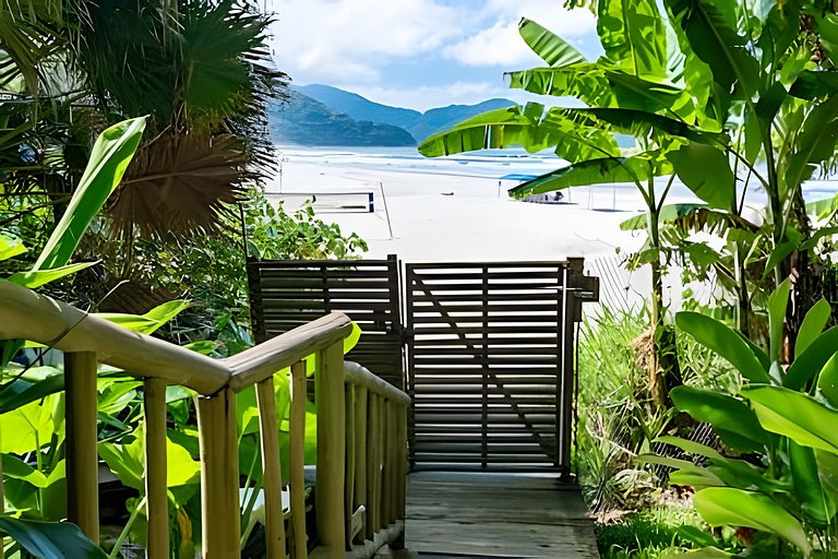 Pé na areia, 4 suítes, canto nobre Camburi (05)