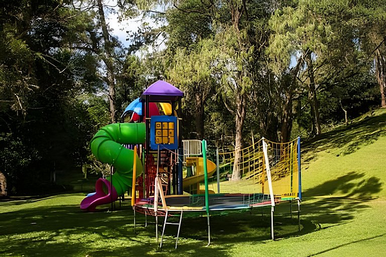 Casa em cond. fechado com muita área verde