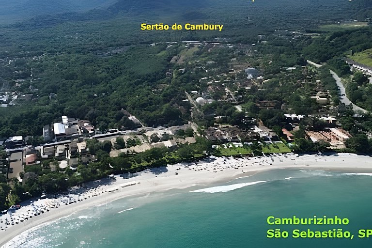 Condomínio com piscina - 80m da praia