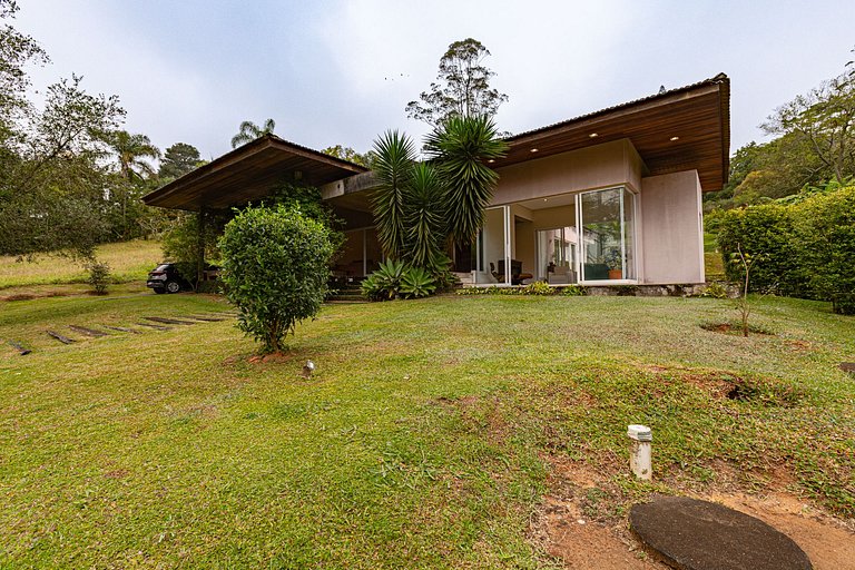 Casa em cond. fechado com muita área verde
