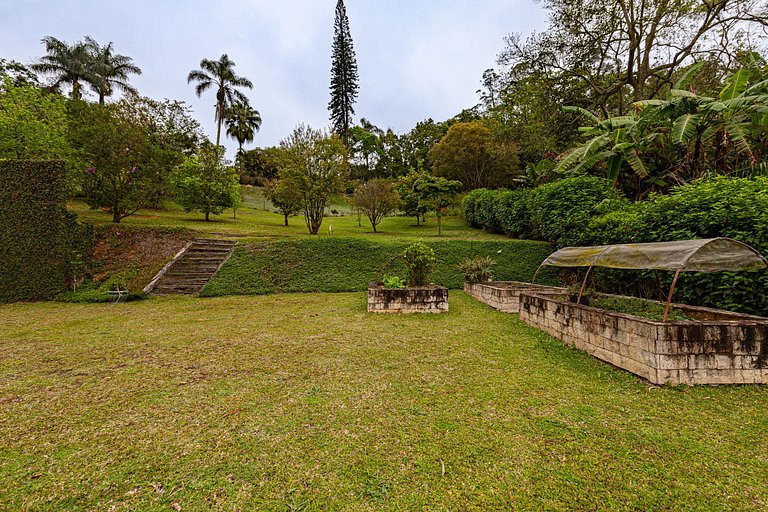Casa em cond. fechado com muita área verde