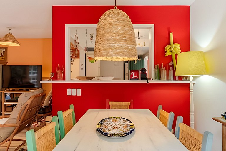 Casa em cond. 150m da praia